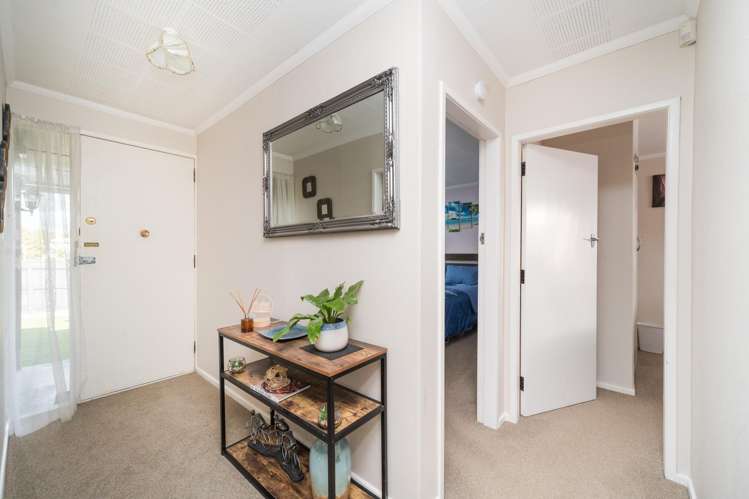 6 Wincanton Place Awapuni_12