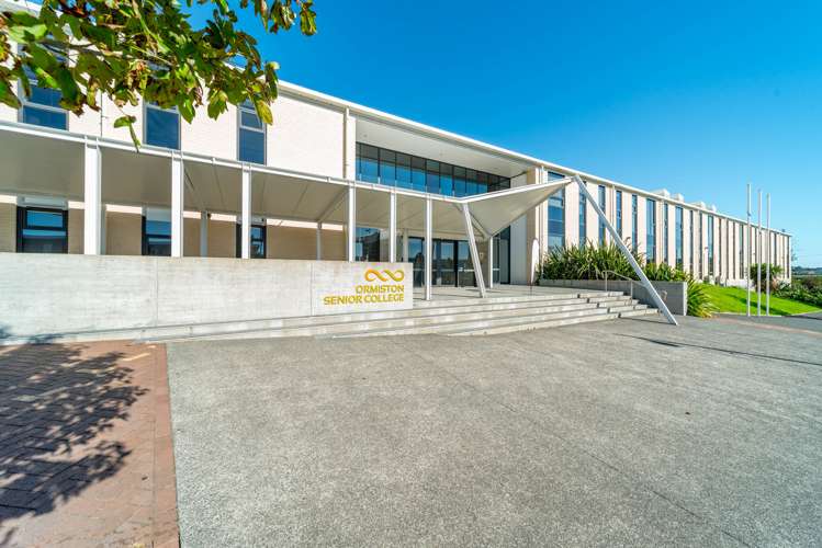 31 Lisnoble Road Flat Bush_11