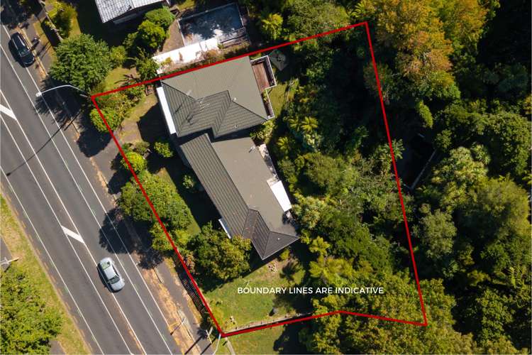 842 River Road Chartwell_24