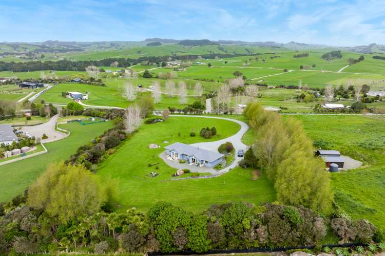 32 Lara Lane Kaiwaka_22