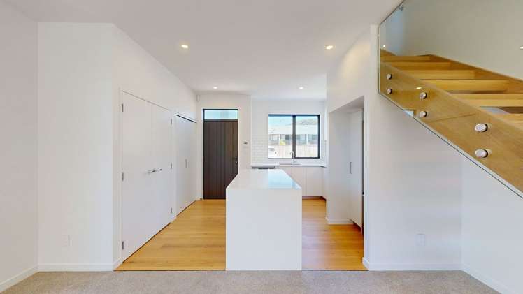 9/166 Queens Drive 1297_4