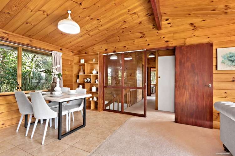 36 Highland Avenue Titirangi_7