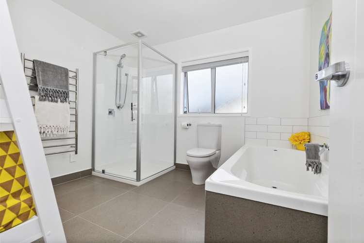1 Pae Moana Place Stanmore Bay_16