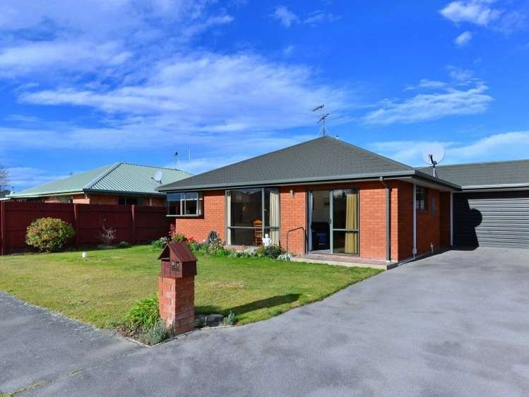 9b Devon Crescent Darfield_10