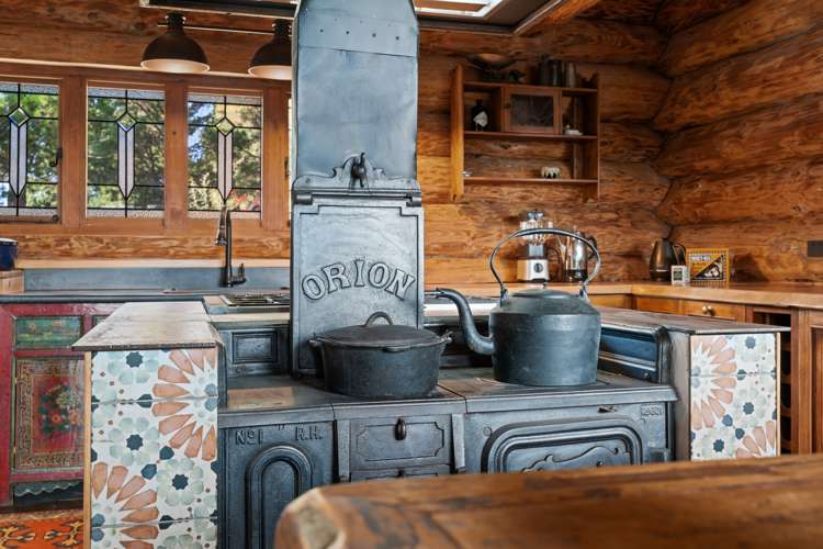 123 Hillview Road Alexandra_11