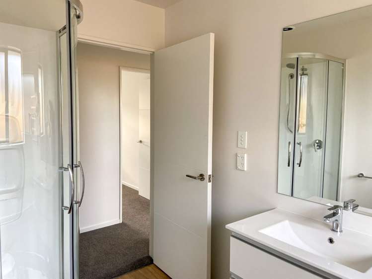 10 Antill Street Woodend_15