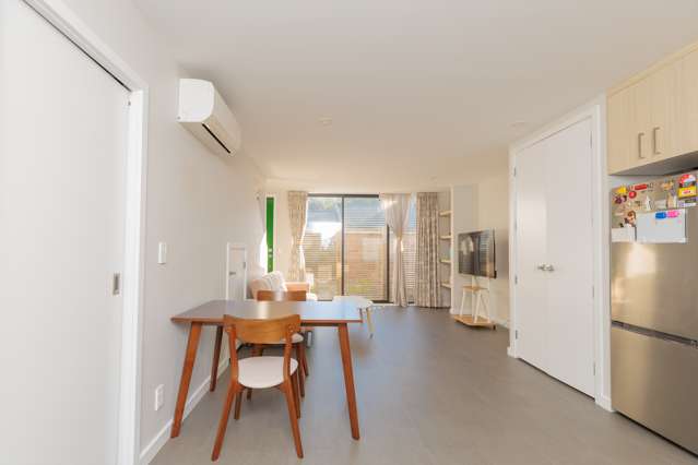 2/60 Broderick Road Johnsonville_4