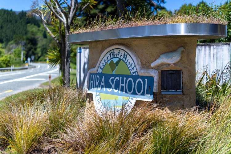 Cable Bay Road Hira_30