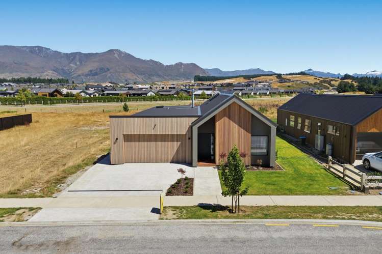 61 Pounamu Avenue Albert Town_29