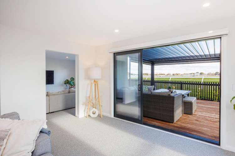 11 Mangatainoka Lane Awapuni_15