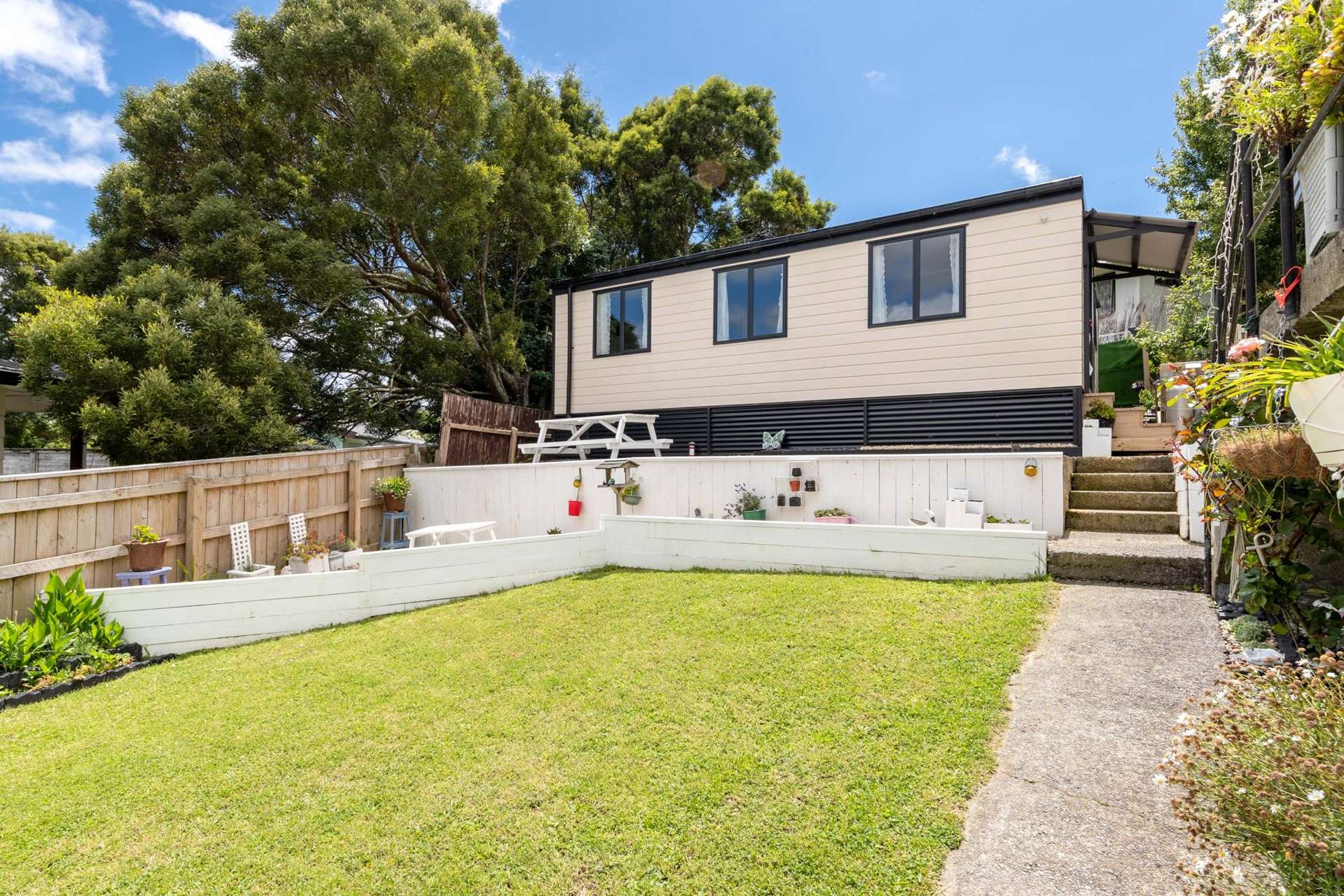 9a Edelweiss Grove Timberlea_0