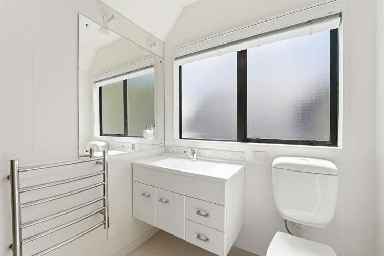 5B Putiki Drive Durie Hill_12