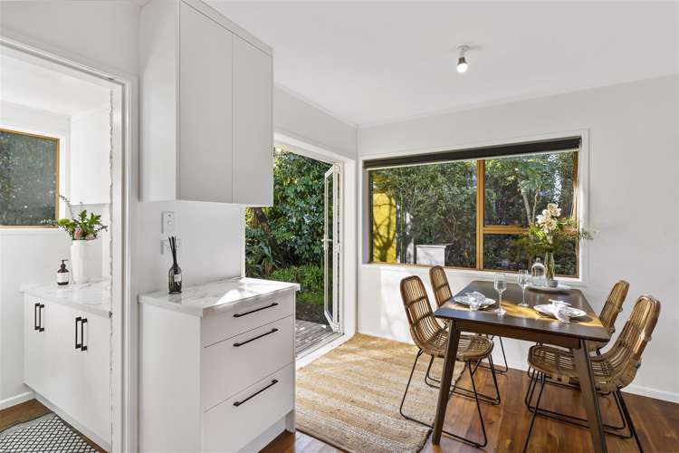 2/25 Mannering Place Hillcrest_6