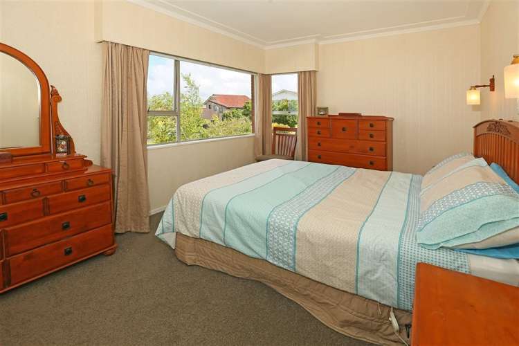 1 Eyre Street Henderson_15