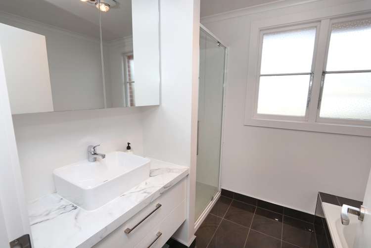 39 Saunders Road Allenton_16