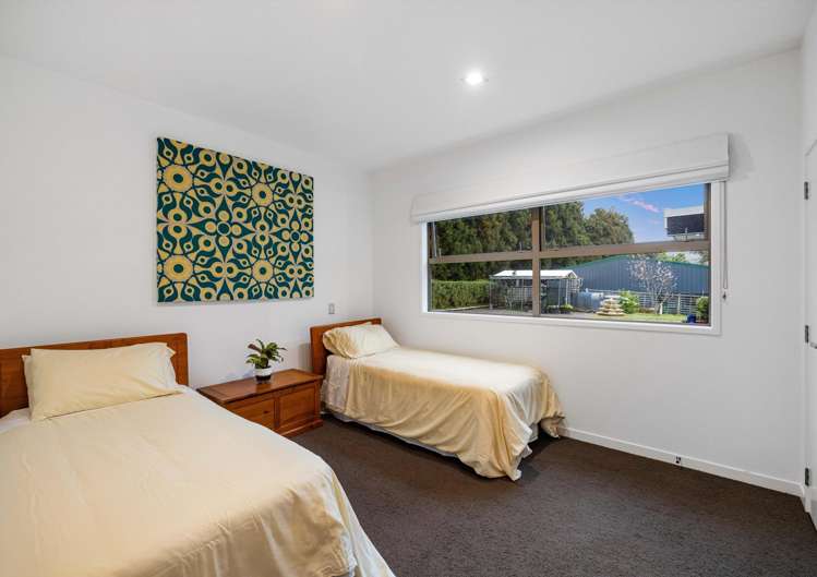 261C Walker Road East Katikati_11