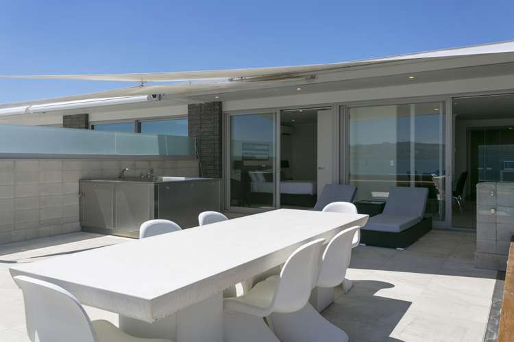 20/225 Lake Terrace Waipahihi_10