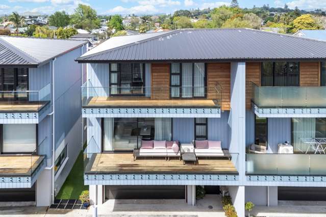 Super Spacious + Master Builder Guarantee - GZ!