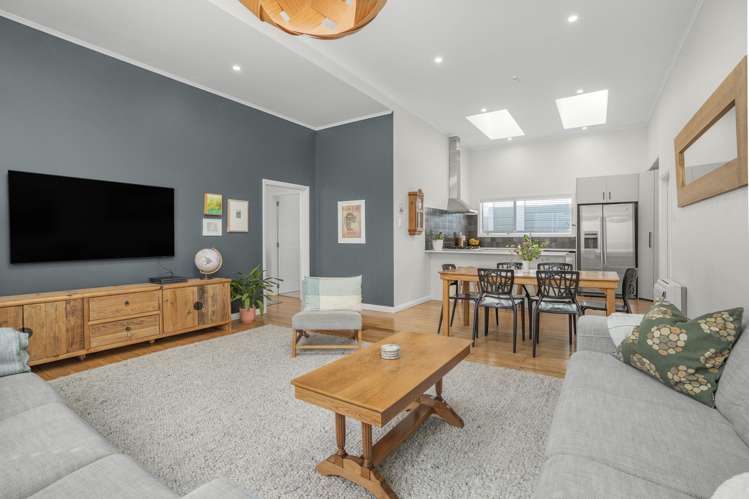 12 Huia Street Petone_3