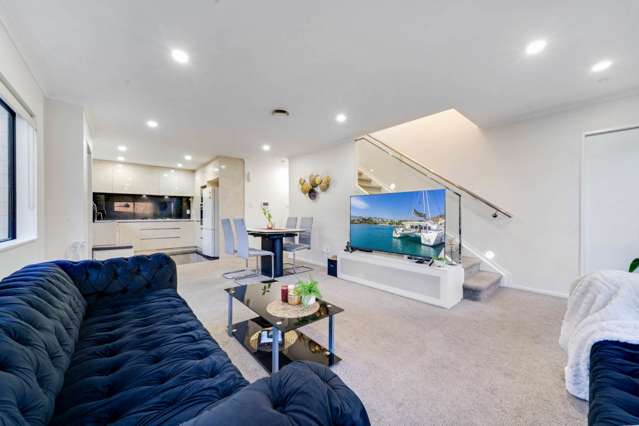 2 Dewan Lane Papatoetoe_3
