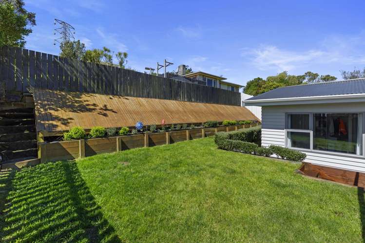 25 Griffiths Grove Newlands_22