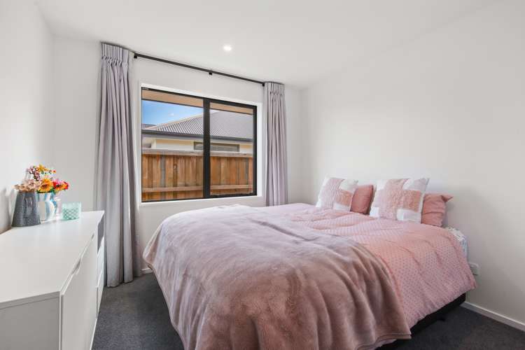 10 Crossley Avenue Woodend_8