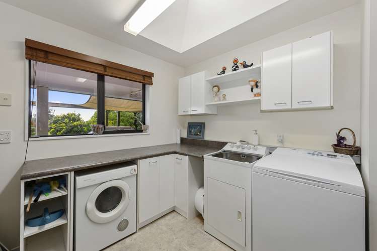 17 Malcolm Gillies Grove Totara Park_18