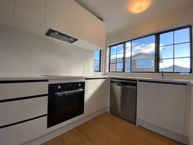 2/45 Shakespeare Road Milford_2