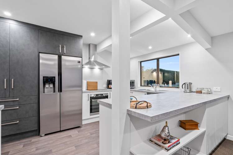 295 Bay Road West Plains_1