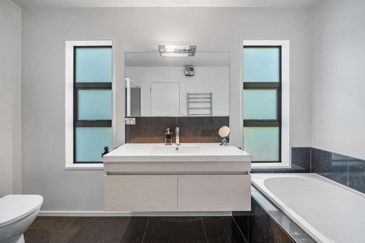 58 Tresillian Avenue Marybank_18