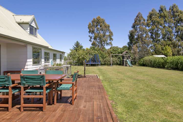 747 Ridgens Road Darfield_17