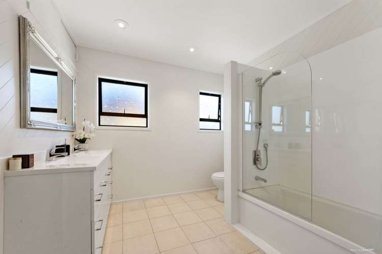 8 Wanganella Place Lynfield_16