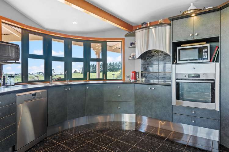 125 Davis Road Inglewood_6