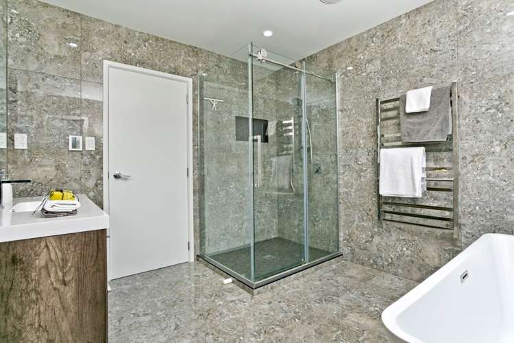 7 Pluto Place Beach Haven_15