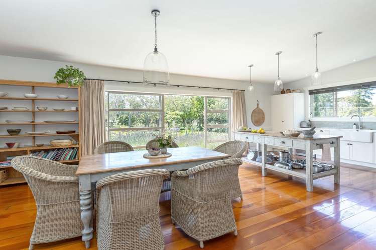 80 Battersea Road Morisons Bush_14