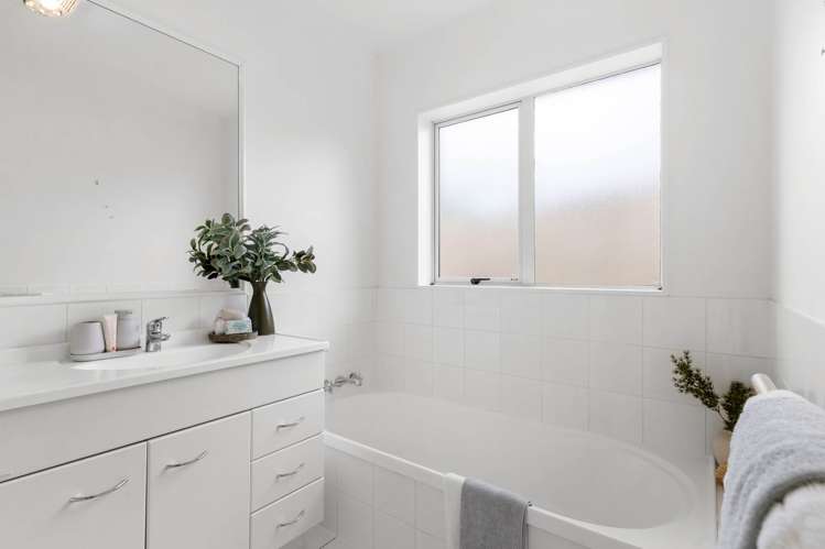 10/43 Fruitvale Road New Lynn_17