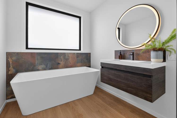 32 Plunket Street Omakau_17