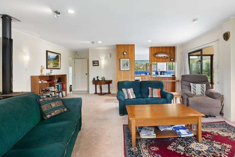 16 Pohutukawa Drive Athenree_17