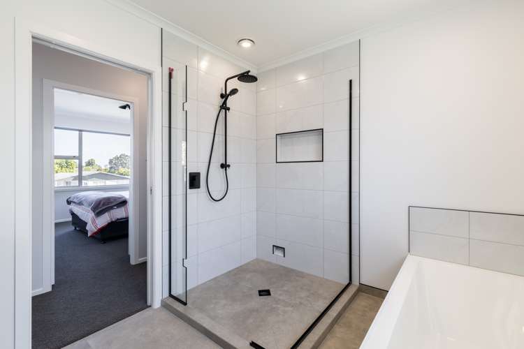 5 Handley Place Glen Avon_12