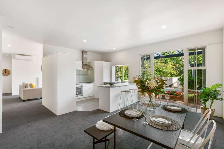 27 Kenneth Small Place Remuera_10