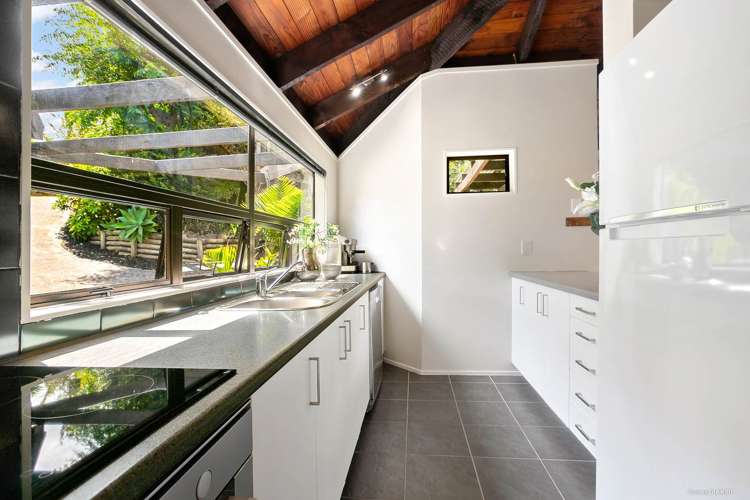 64b Mirrabooka Avenue Botany Downs_7