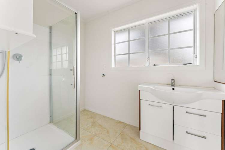 53 Pupuke Road Birkenhead_6