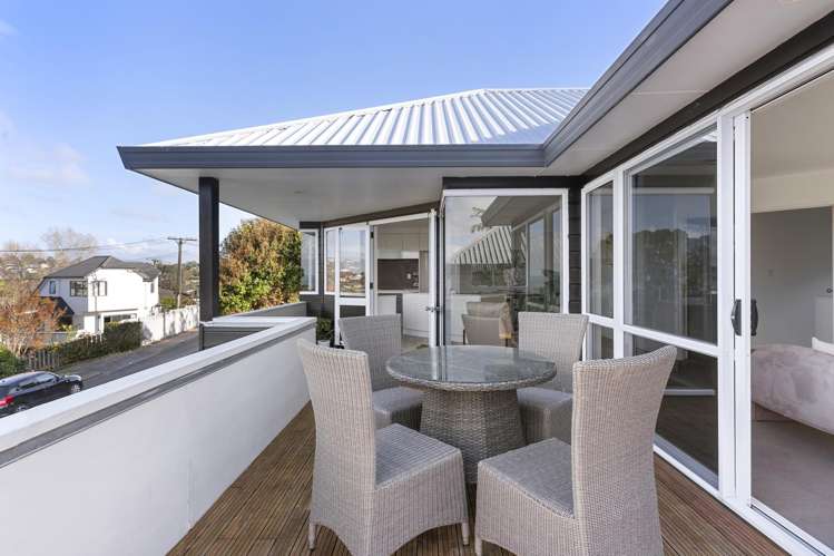 2/9 Colmar Road Mellons Bay_10