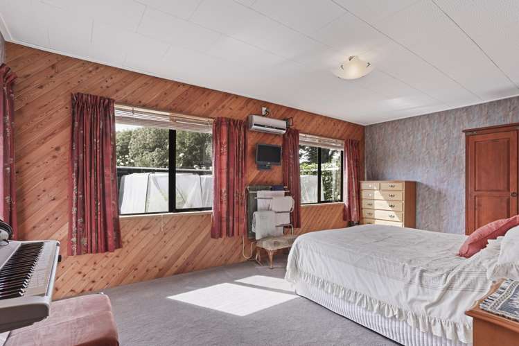 80 Regency Crescent Redwood_10