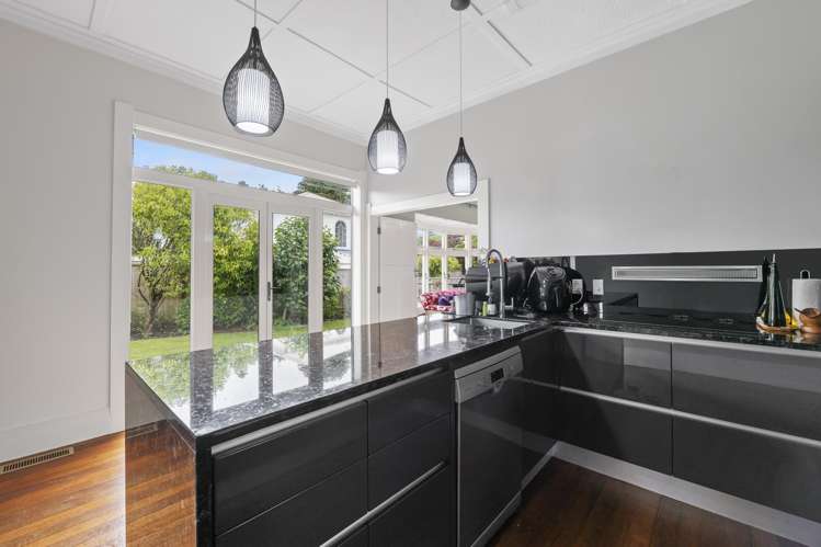 45 Brecon Road Stratford_10