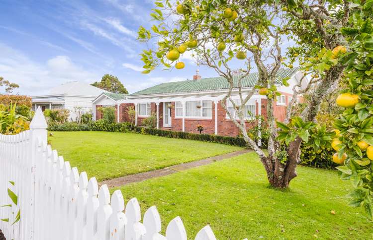 207 Whitney Street Blockhouse Bay_1