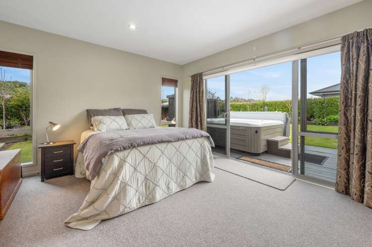 60 Montgomery Crescent Kinloch_16