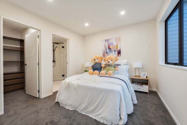 8A Mason Street New Lynn_19