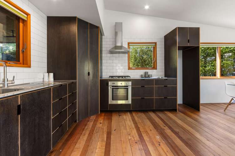 3B Dalleys Lane Lyttelton_8