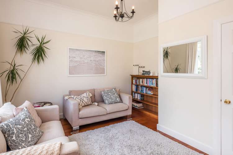 15 Falkirk Avenue Seatoun_9